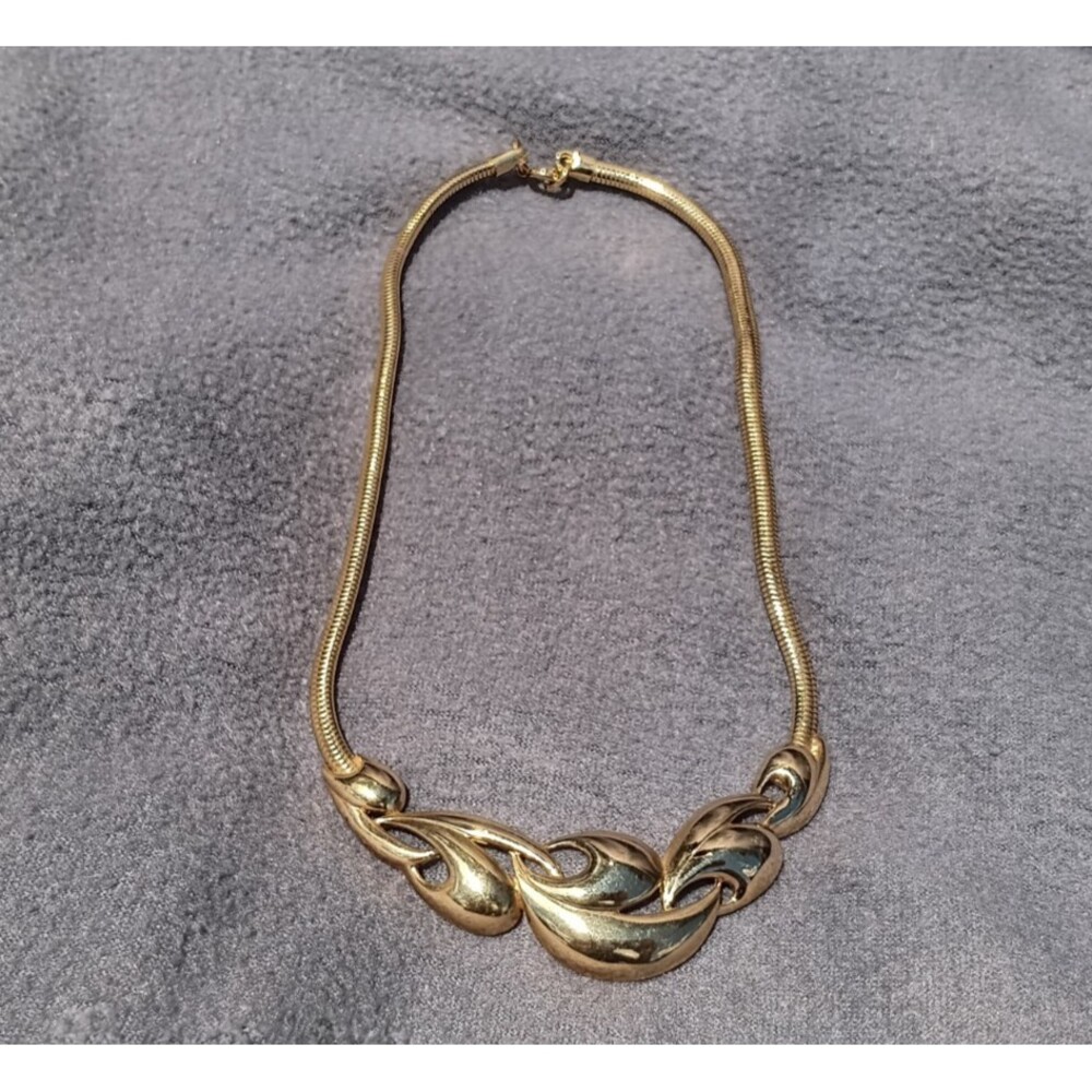 Vtg Trifari Kunio Matsumoto Modernist Gold Tone Swirl Pendant Necklace Signed - Picture 1 of 6